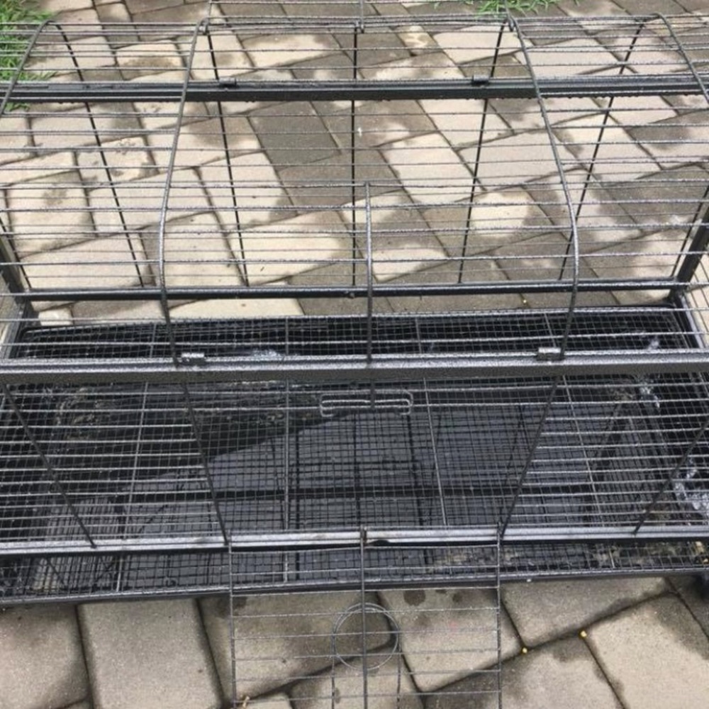 Rabbit cage - Picture 2 of 5